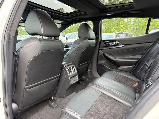 2023 Nissan Maxima SR