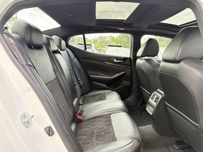 2023 Nissan Maxima SR