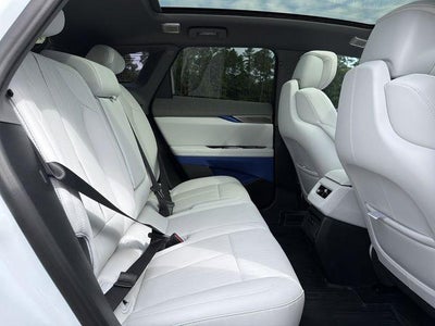 2026 Cadillac OPTIQ Premium Luxury
