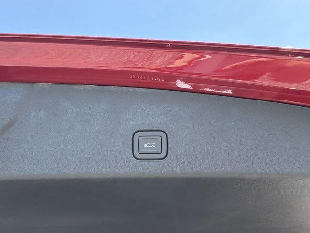 2026 Cadillac OPTIQ Premium Luxury