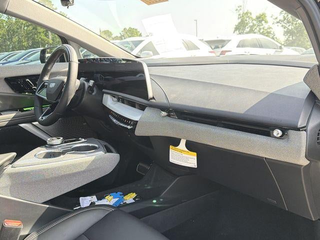 2026 Cadillac OPTIQ Sport - Photo 19