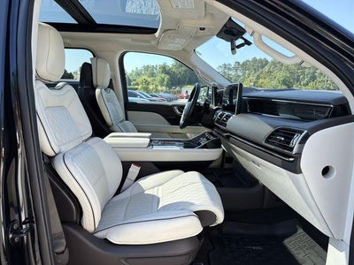 2024 Lincoln Navigator L Black Label