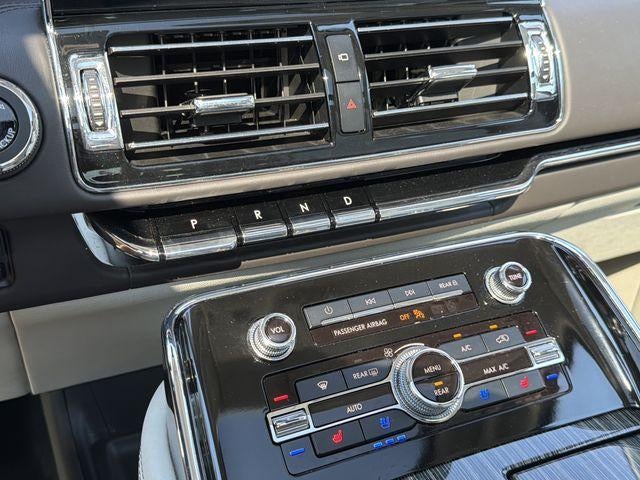 2024 Lincoln Navigator L Black Label