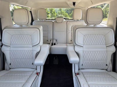 2024 Lincoln Navigator L Black Label
