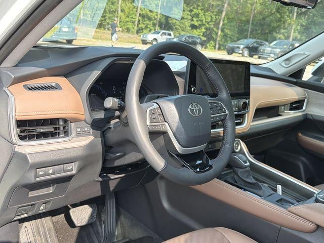 2026 Toyota Grand Highlander LE
