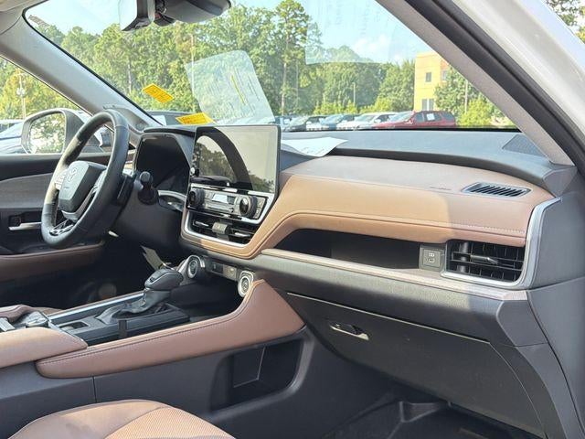 2026 Toyota Grand Highlander LE