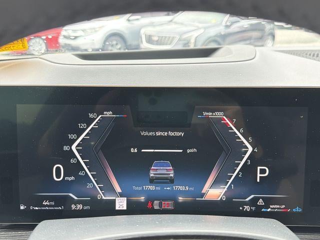 2025 BMW X7 xDrive40i