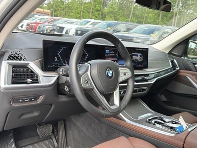 2025 BMW X7 xDrive40i