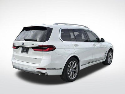 2025 BMW X7 xDrive40i