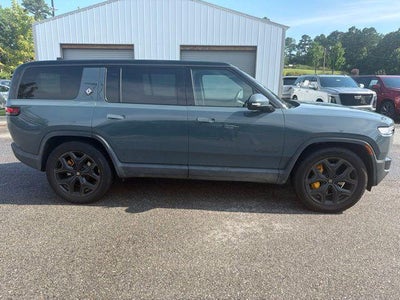 2025 RIVIAN R1S Premium