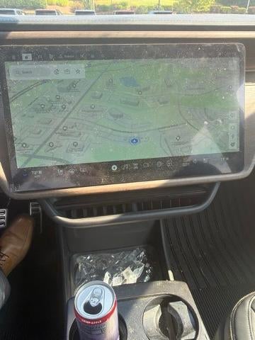 2025 RIVIAN R1S Premium