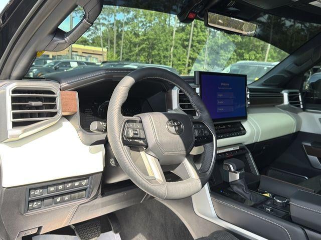 2025 Toyota Sequoia SR5
