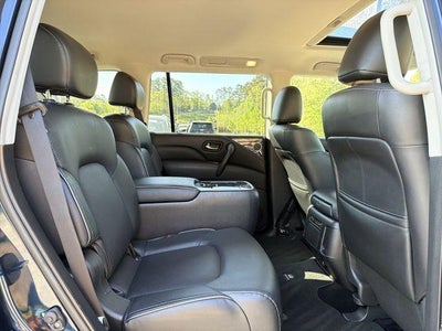 2024 INFINITI QX80 LUXE