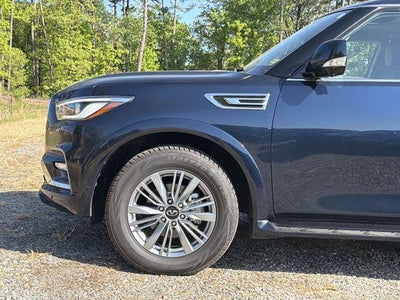 2024 INFINITI QX80 LUXE