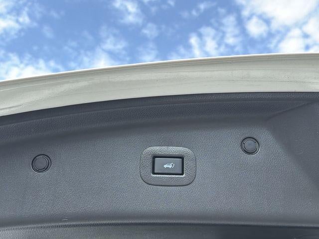 2023 INFINITI QX80 SENSORY
