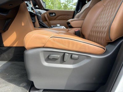 2023 INFINITI QX80 SENSORY