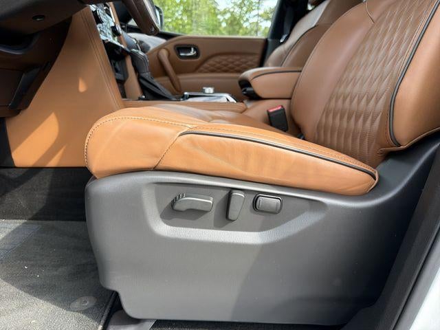 2023 INFINITI QX80 SENSORY