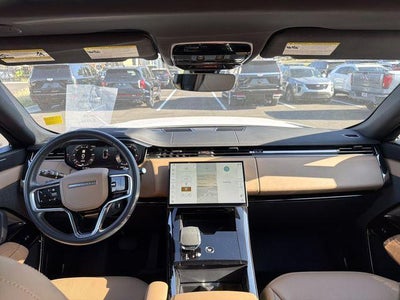 2025 Land Rover Range Rover Sport SE