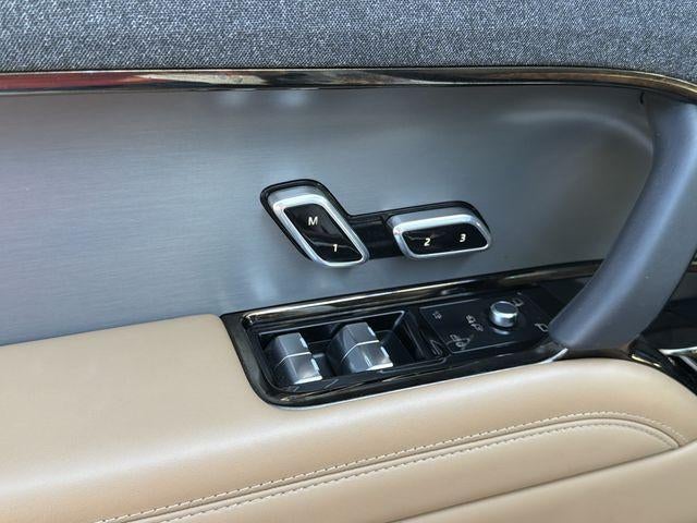 2025 Land Rover Range Rover Sport SE