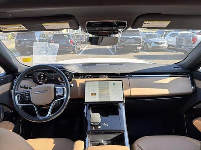 2025 Land Rover Range Rover Sport SE