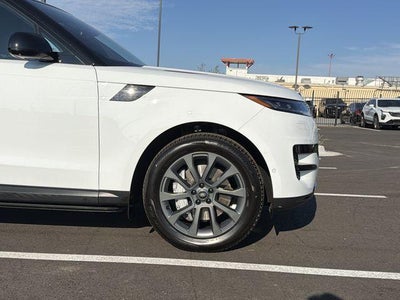 2025 Land Rover Range Rover Sport SE