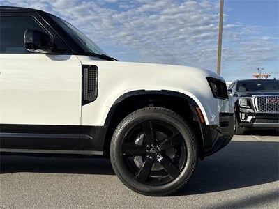 2022 Land Rover Defender X-Dynamic HSE