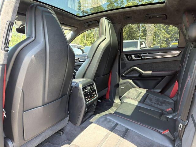 2021 Porsche Cayenne GTS