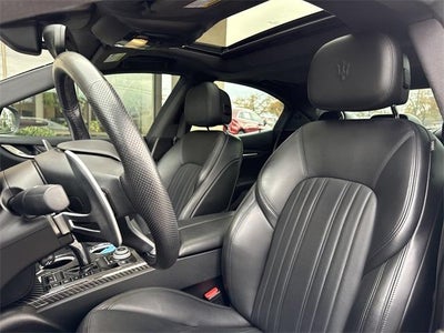 2022 Maserati Ghibli Modena Q4