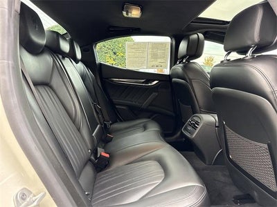 2022 Maserati Ghibli Modena Q4