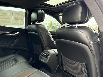 2022 Maserati Ghibli Modena Q4