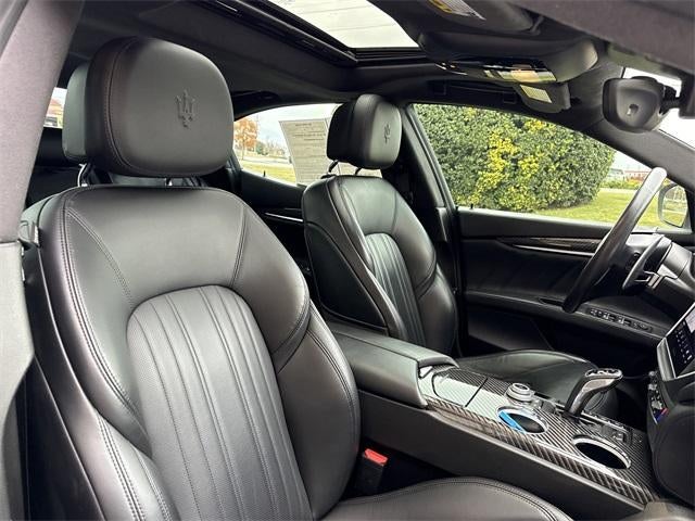 2022 Maserati Ghibli Modena Q4