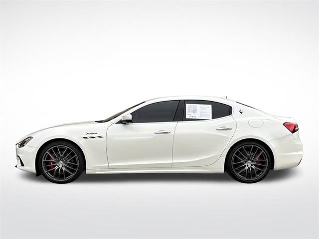 2022 Maserati Ghibli Modena Q4