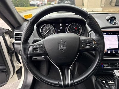 2022 Maserati Ghibli Modena Q4