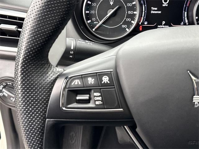 2022 Maserati Ghibli Modena Q4