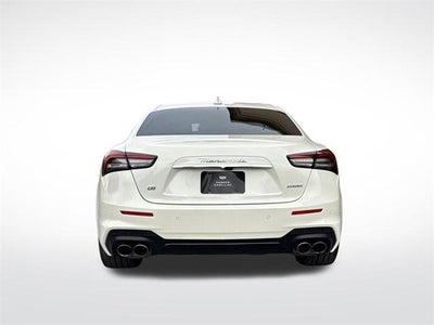 2022 Maserati Ghibli Modena Q4