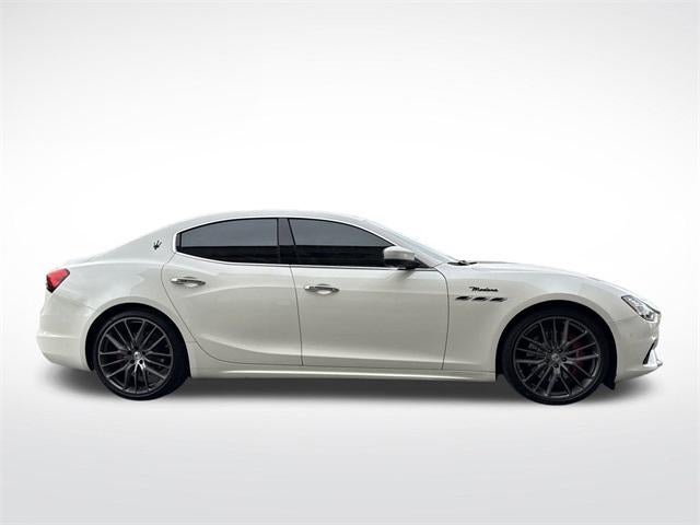 2022 Maserati Ghibli Modena Q4