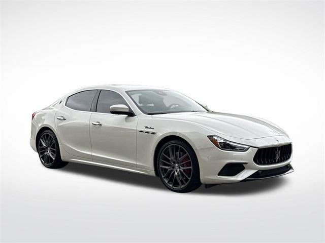 2022 Maserati Ghibli Modena Q4